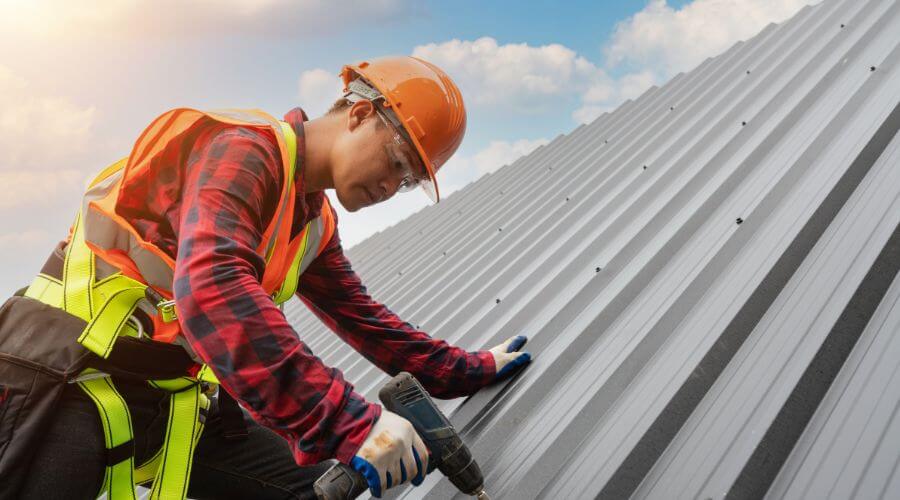 Professional metal roof installation in Myrtle Creek, OR